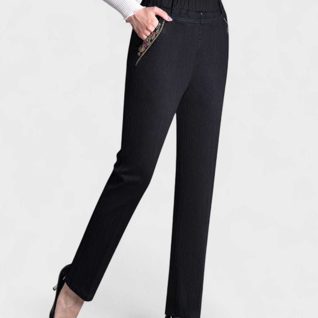 Maira | Women’s jeans with side pockets and elastic waistband