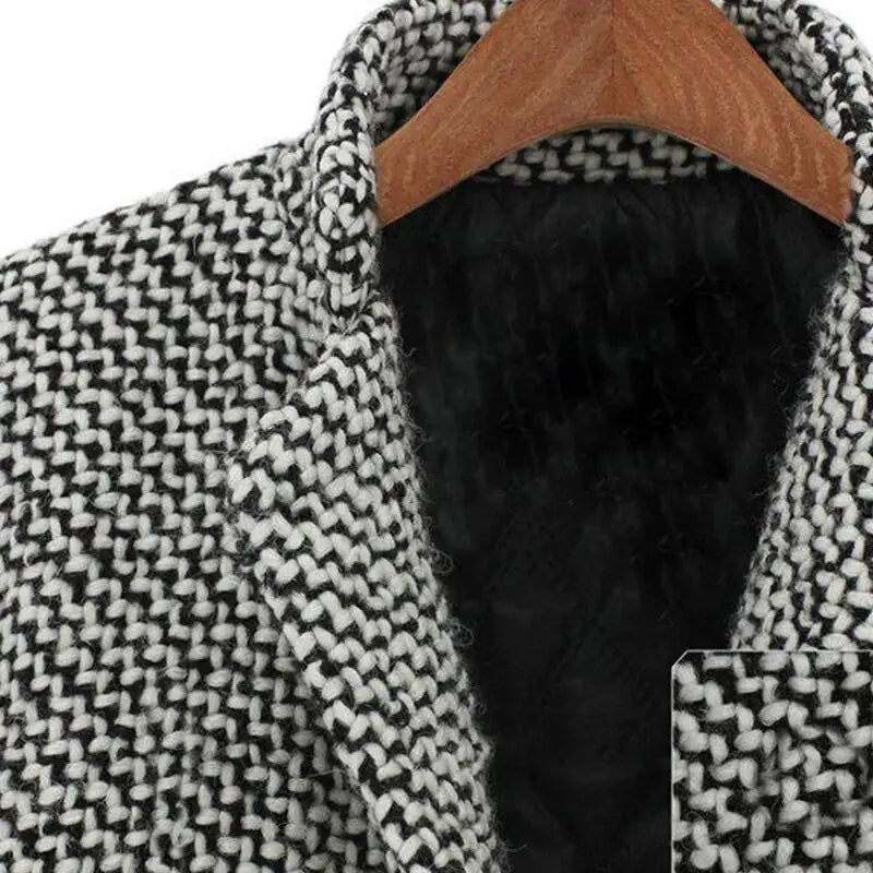 Emilia | Classic Houndstooth Coat